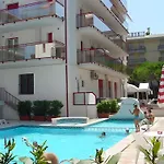 Acapulco Residence 101